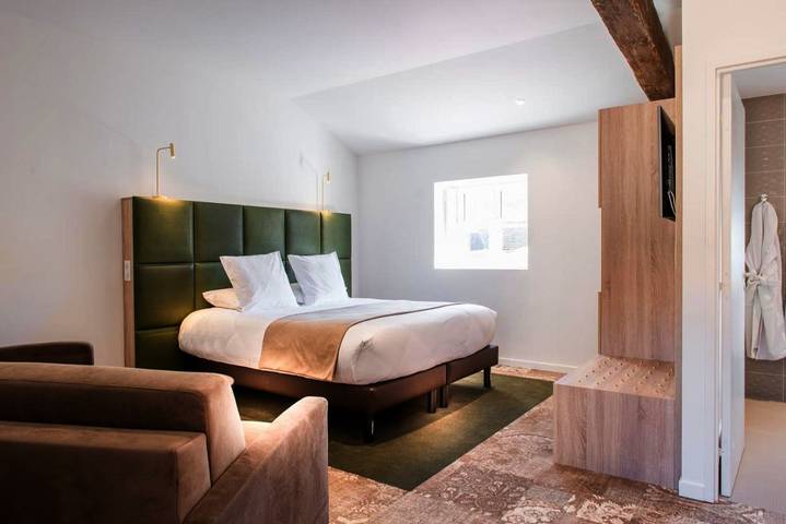 Hôtel pour 2 personnes, avec vue et terrasse à Joux - 4