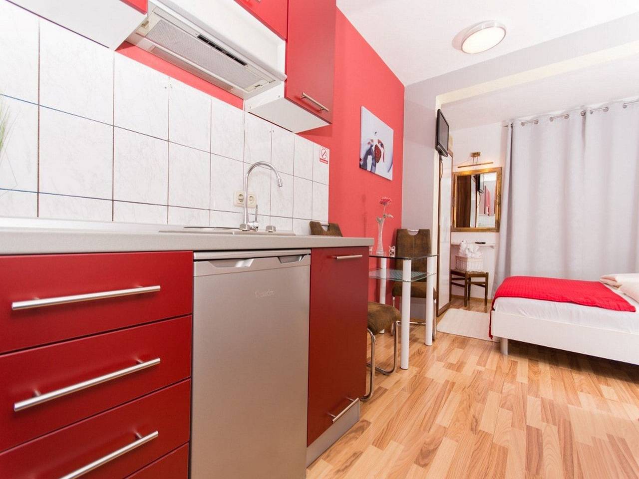 Cijeli apartman, Villa Stil - Studio Apartment with Balcony and Sea View 103 in Okrug Gornji, Ciovo