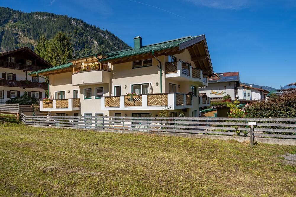 Entire apartment, Apartment Rosa in Mayrhofen, Ziller valley alps