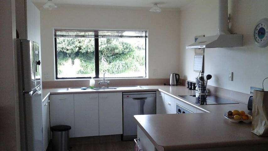 Holiday home for 5 people, with terrace in Paraparaumu
