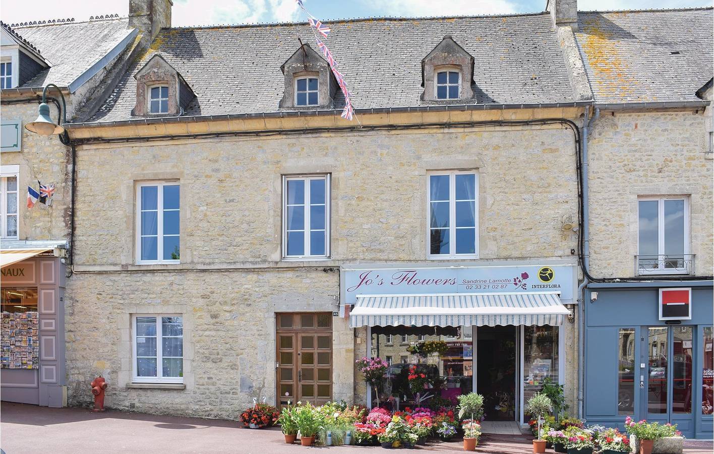 Appartement confortable de 2 chambres à coucher avec Internet et grill près du centre ville in Sainte-Mère-Église, Région de Cherbourg