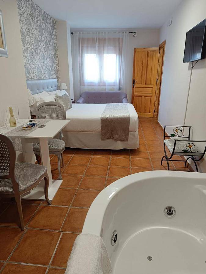 Casa rural para 2 personas, con jacuzzi en Provincia de Cuenca - 2