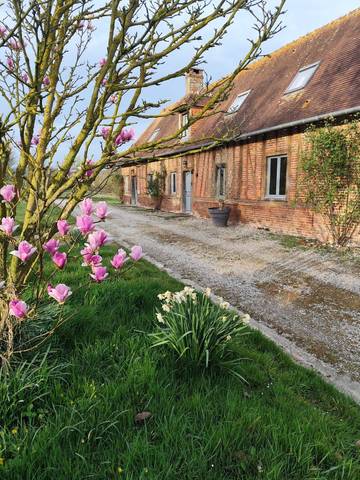 Gîte pour 6 personnes, avec jardin et terrasse, animaux acceptés à Mesnières-en-Bray