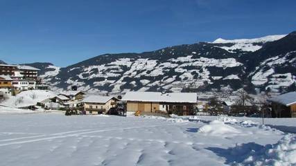 Ferienhaus für 21 Personen in Tuxer Alpen, Fügenberg, Bild 2