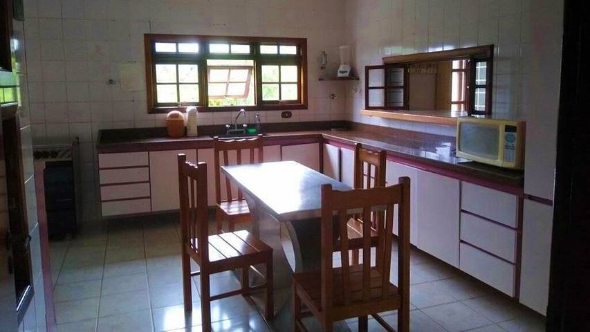 Casas e apartamentos de temporada para 30 pessoas, com balcão em Cabreúva