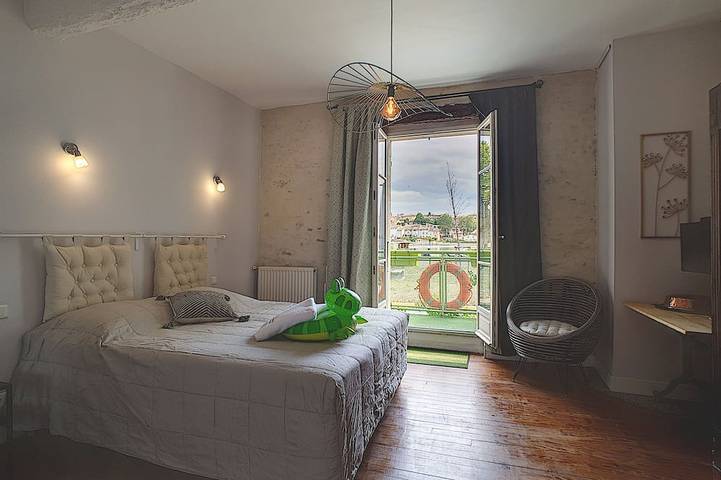 Gite 3*** au bord du canal du Midi, parking privé et extérieurs clos in Castelnaudary, Région de Carcassonne