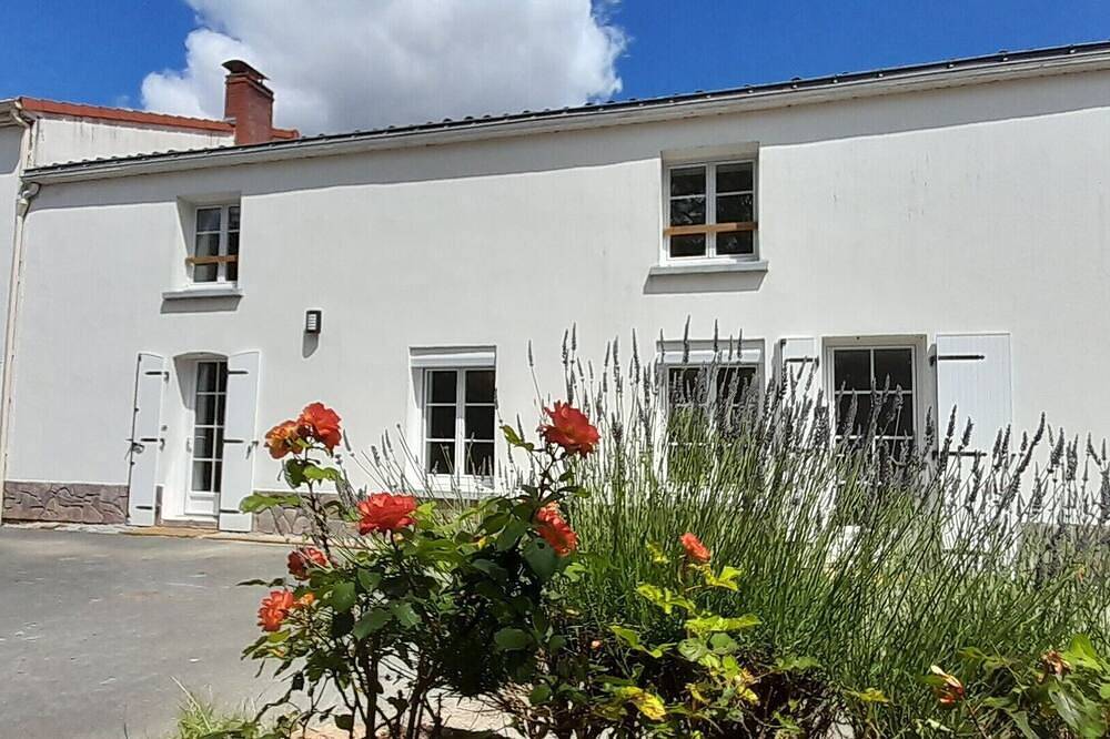 Gite Le Poiré Sur Vie - Vendée, Holiday rental near puy du fou in Le Poiré-sur-Vie, Loire Valley