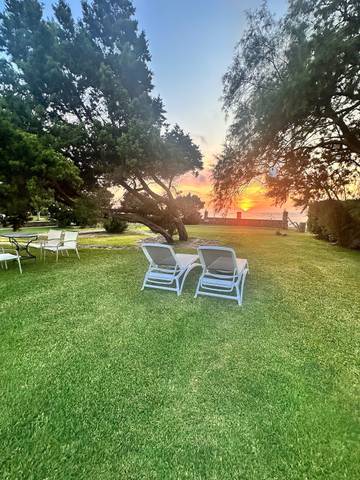 Ferienwohnung für 4 Personen, mit Ausblick und Balkon sowie Meerblick und Garten auf den Peloponnes