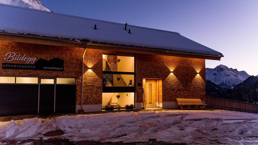 Ferienwohnung für 6 Personen, mit Sauna und Terrasse sowie Garten in Warth - 2