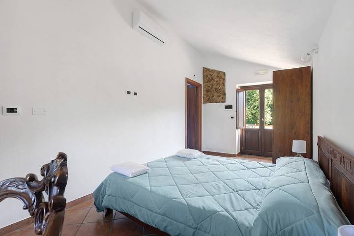 Fattoria San Pio - Pompelmo Room with Mountain View, Breakfast & Wi-Fi in Naso, Messina Provinsen