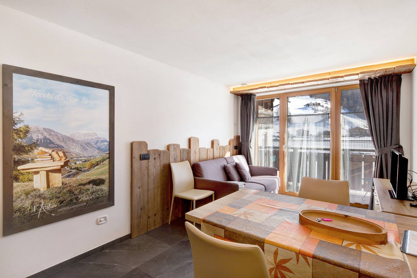 Entire apartment, Holiday Apartment 'Klee Casa Giusto' with Mountain Views Private Terrace in Livigno (Town), Livigno
