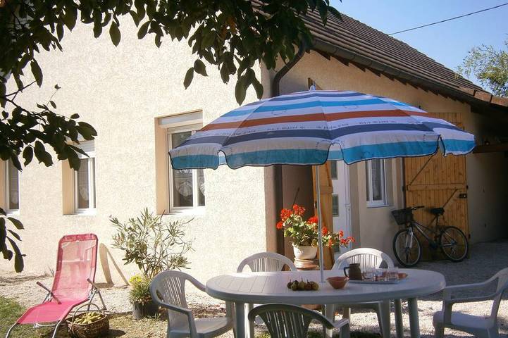 Gîte pour 5 personnes, avec jardin