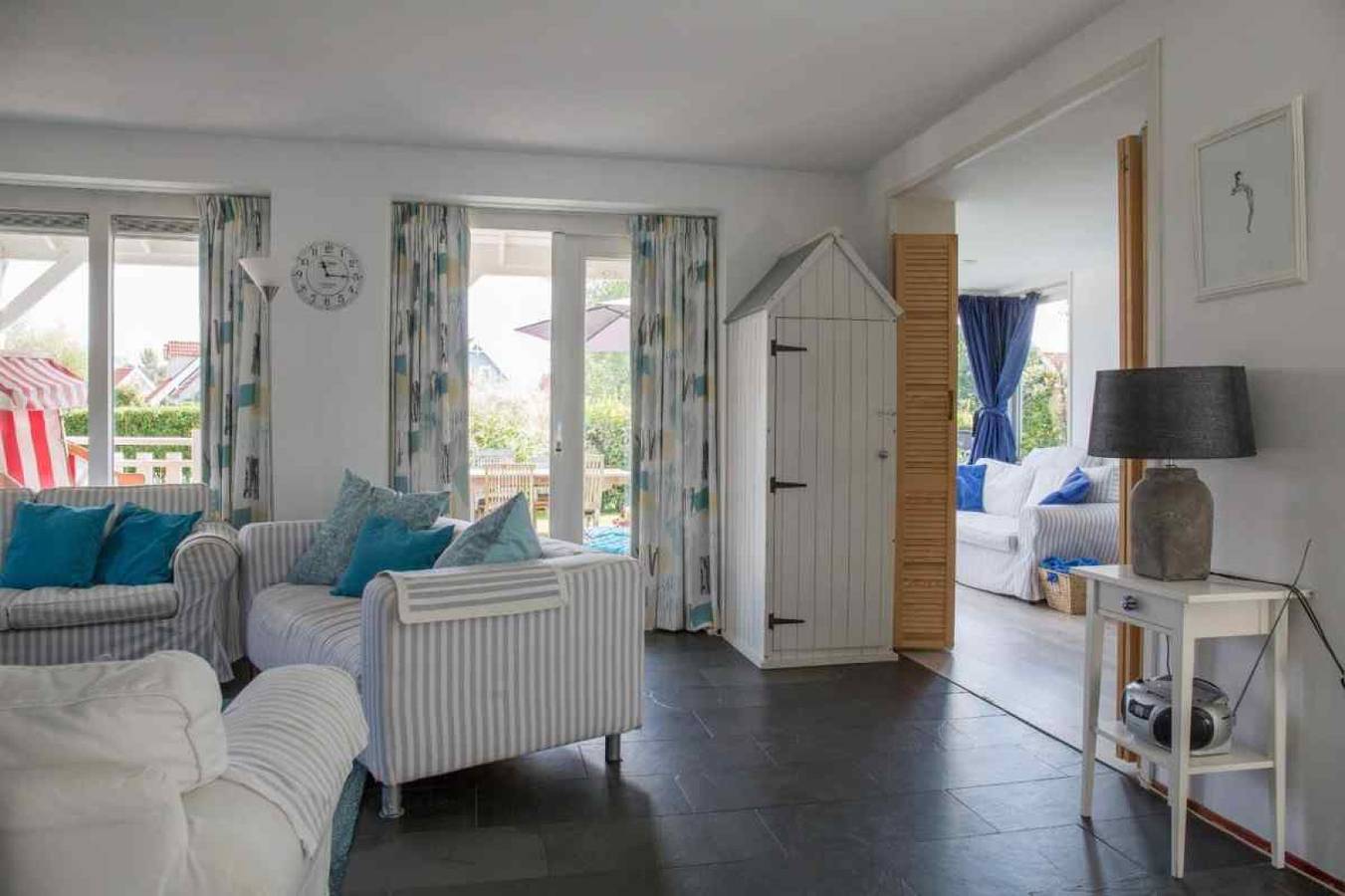 Attraktives 6-Personen-Ferienhaus mit gemütlicher Einrichtung in Bruinisse in Aquadelta, Bruinisse