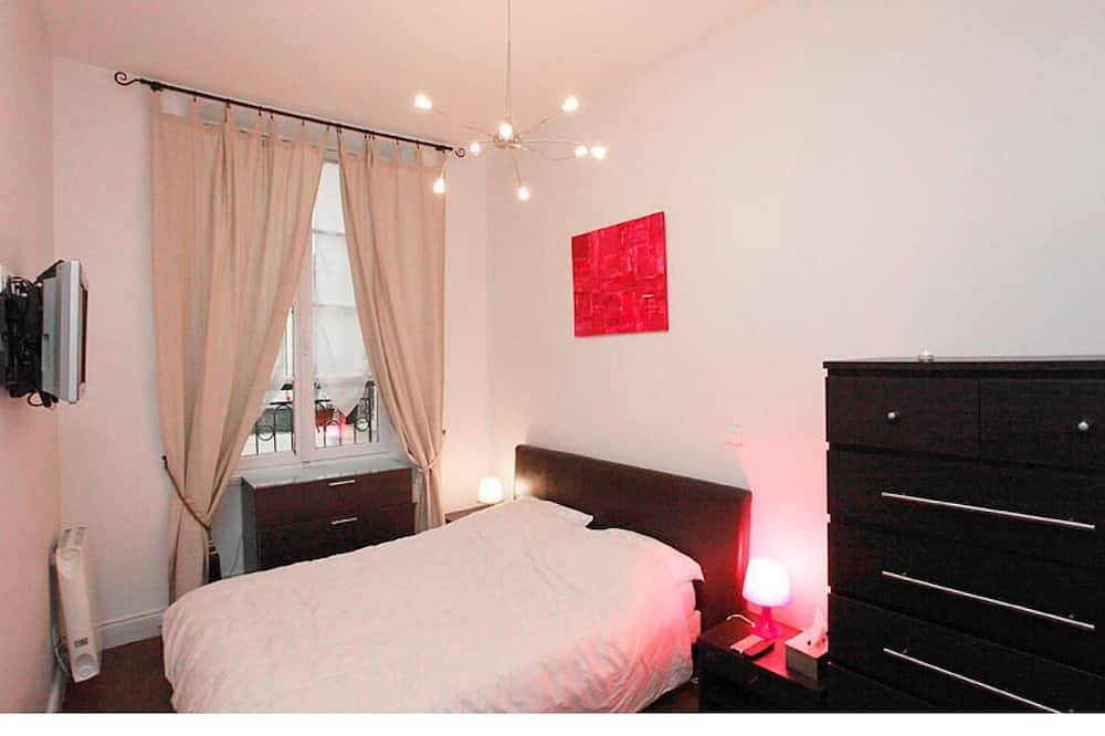 Ganze Wohnung, 3-room apartment in Versailles - Saint-Louis, Château on foot in Versailles, Yvelines