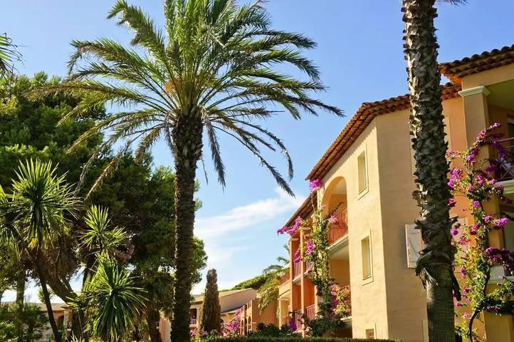 Ferienwohnung für 5 Personen, mit Terrasse und Garten sowie Pool und Ausblick in Hyeres - 3