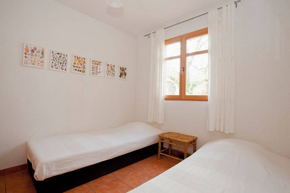 Big house ideal for a big family in Saint-Jean-de-Laur, Quercy