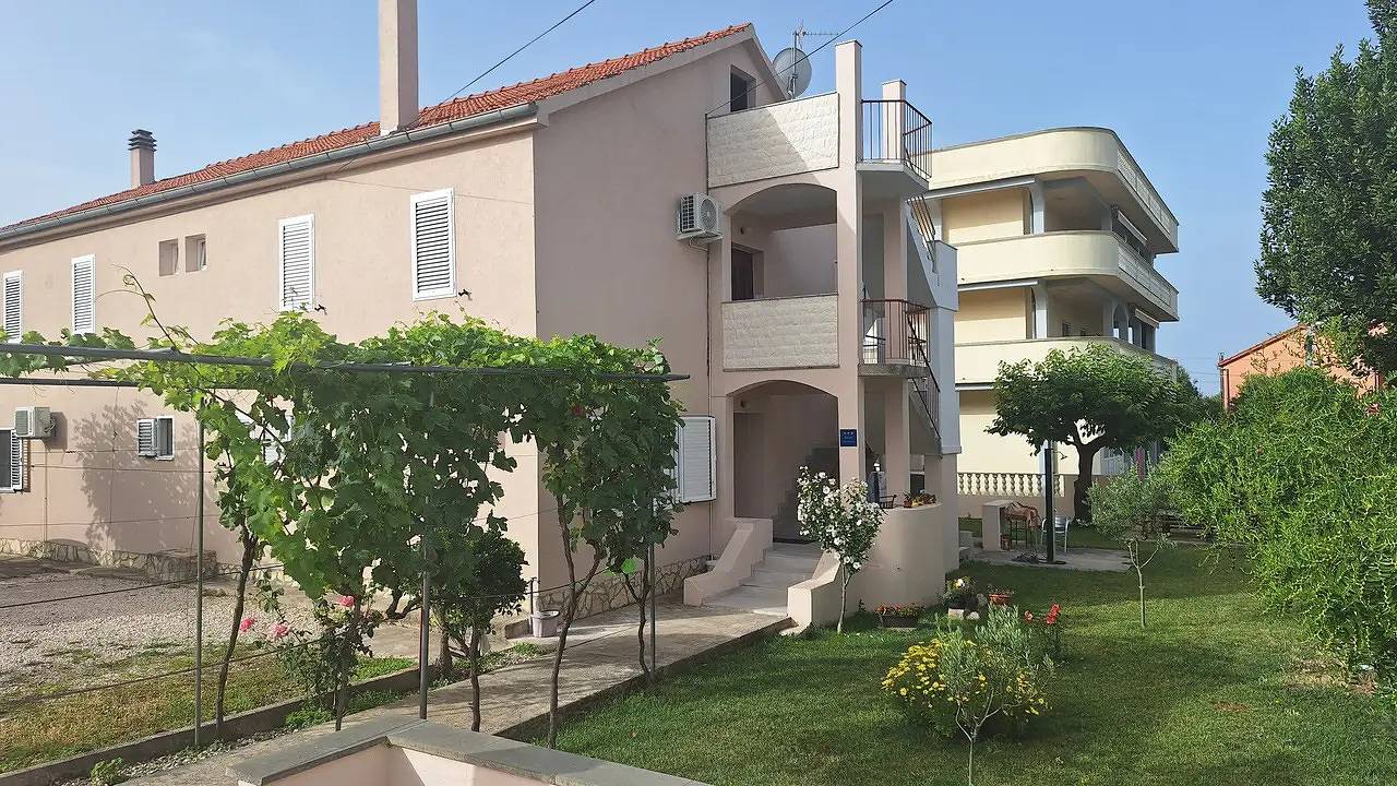 Ganze Ferienwohnung, Ferienwohnung für 8 Personen (103 m²) in Sukošan in Sukosan, Zadar