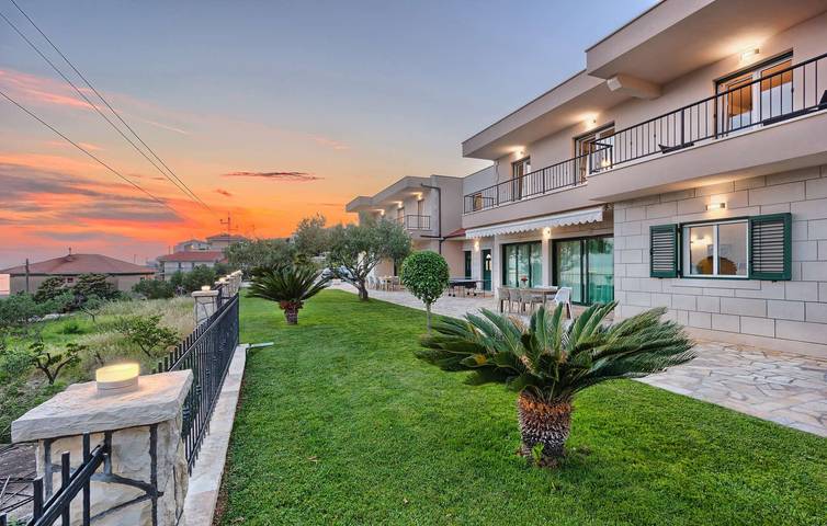 Domek przy plaży dla 22 osób, z balkon i sauna oraz basen, zwierzęta dozwolone w Chorwacja