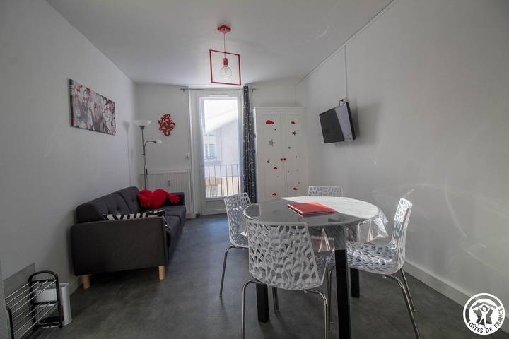 Gîte pour 2 personnes, avec terrasse à La Bourboule - 3