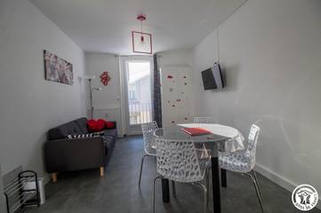 Gîte pour 2 Personnes dans La Bourboule, Région de Clermont-Ferrand, Photo 2