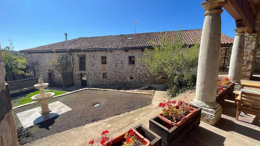 Casa rural para 3 personas, con Balcón además de Jardín y Vistas en Provincia de Palencia