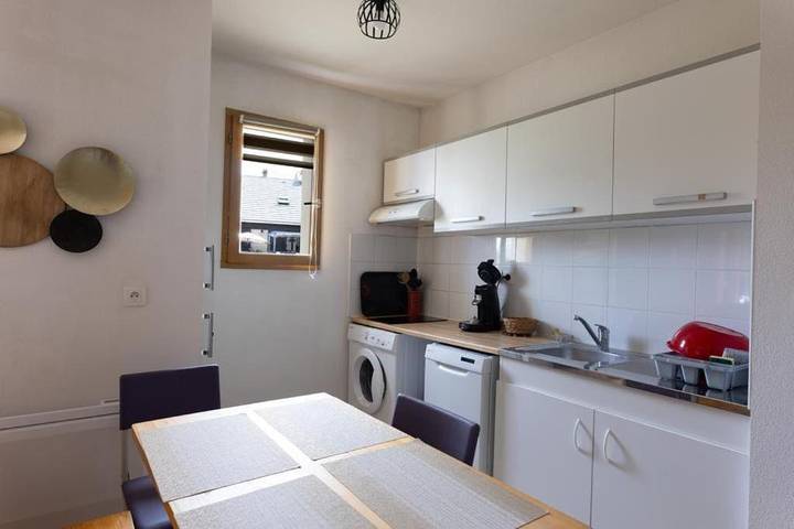 Gîte pour 4 personnes, avec terrasse à Laye (homonymie) - 4