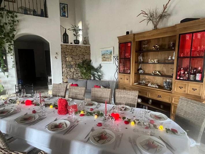 Chambre d’hôte pour 2 personnes, avec jardin ainsi que vue et piscine à Entrecasteaux - 4