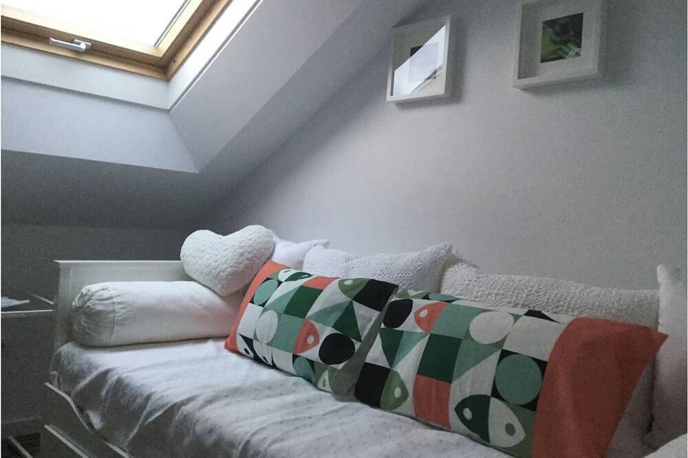 Apartamento entero, Apartamento (ático) con vistas al mar, ascensor y aire acondicionado in Puebla del Caramiñal, Rias Baixas