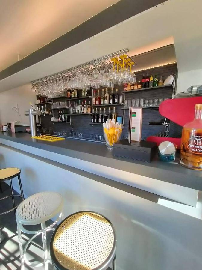 Hôtel pour 2 personnes, avec piscine ainsi que jardin et vue à Le Crestet - 3