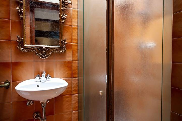 Ganze Wohnung, Apartment in the historic center with private car parking in Mantua, Mantua Provinz