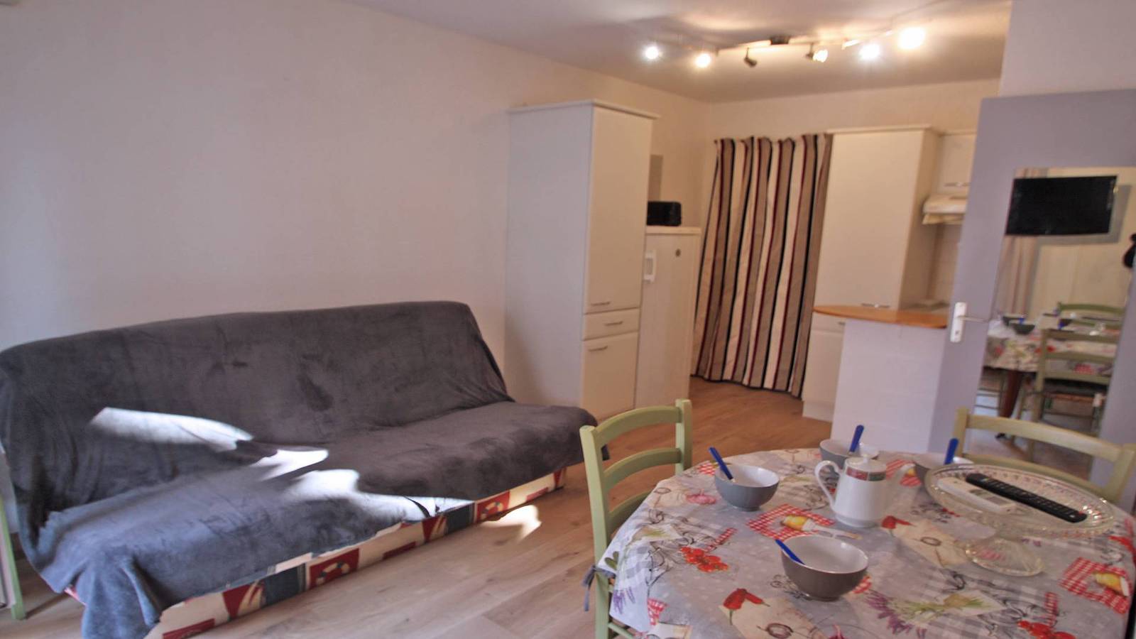 Appartement de vacances entier, Appartement T2 - 4 personnes - Climatisation - Wifi - Centre Ville - Sainte Maxime in Sainte-Maxime, Côte méditerranéenne (France)
