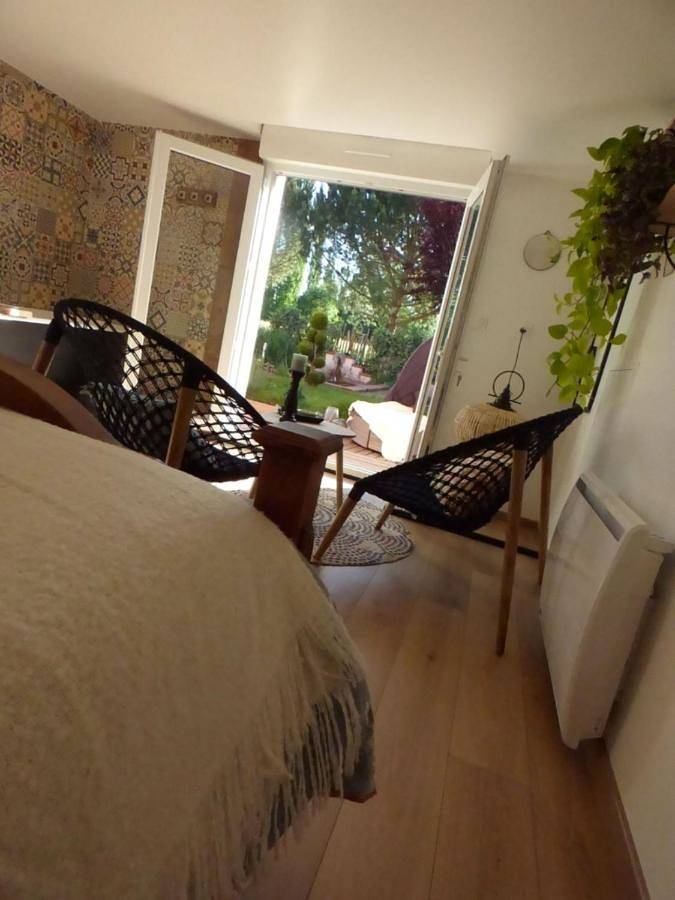 Chambre d’hôte pour 2 personnes, avec piscine ainsi que jardin et jacuzzi dans le Tarn-et-Garonne - 2