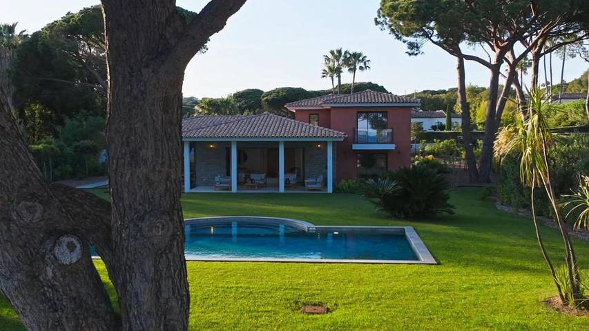 Villa pour 12 personnes, avec jacuzzi ainsi que jardin et piscine à Ramatuelle - 2