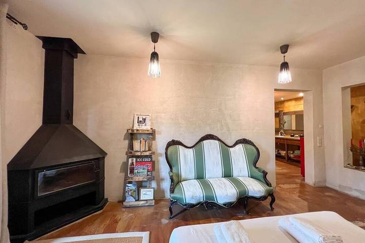 Location de vacances pour 12 personnes, avec jardin à Nahuja - 4