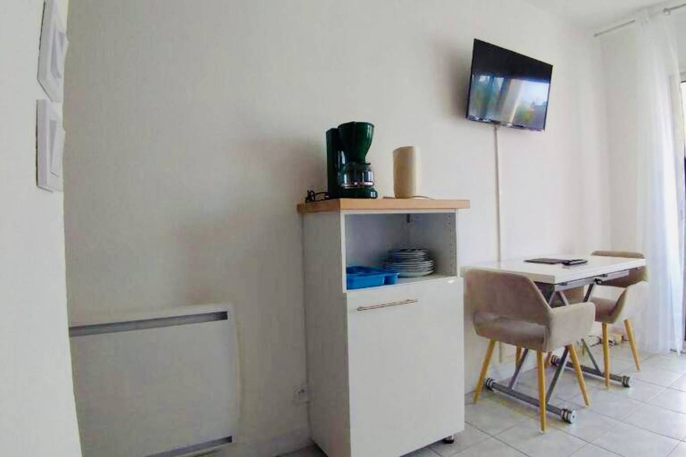 Estudio entero, Charming studio with terrace and parking in La Rochelle, Región de La Rochelle