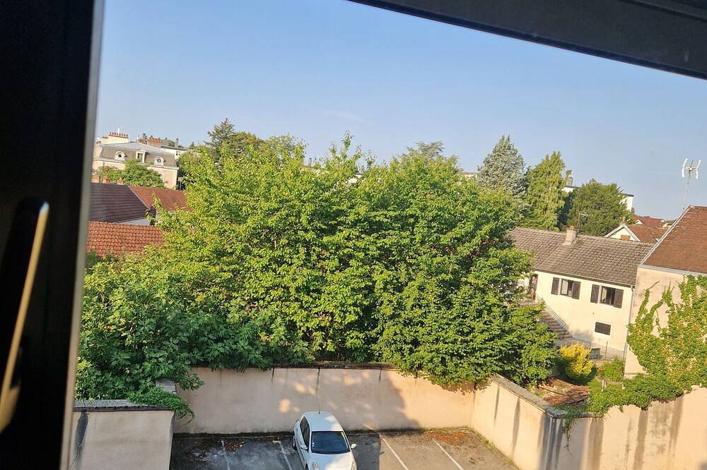 Entire apartment, Studio gare de Dole jura in Dole, Jura