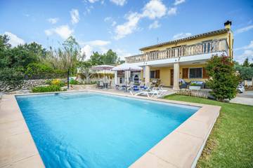 Finca in Pollença, Serra de Tramuntana für 7 