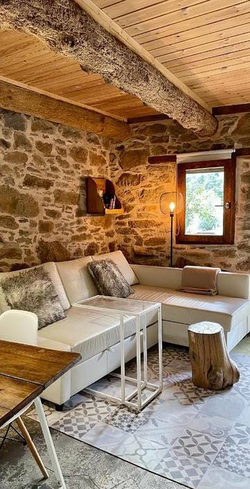 Casa rural para 4 personas, con jardín y vistas en El Bierzo