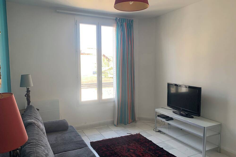 Appartement entier, Centre Ville, Parking Privé. in Les Pavillons-sous-Bois, Seine-Saint-Denis