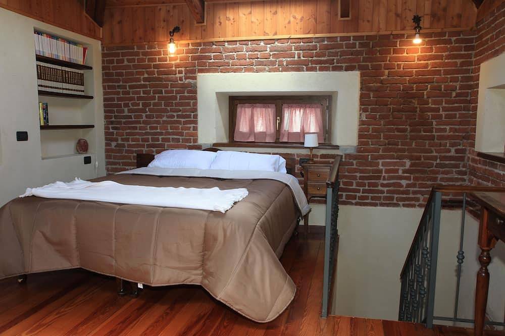 Appartamento intero, Welcome to Cantinùn. Your retreat in the heart of Biella in Biella, Provincia di Biella