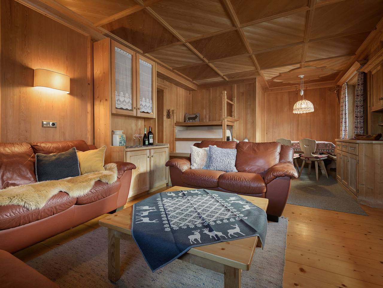 Ganze Wohnung, Apartments Heritage House Margherita - Apartment "Rojula da Mont" für 7-9 Personen in St. Christina in Gröden, Dolomiti Superski