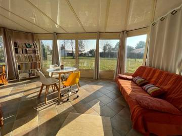 Gîte pour 6 personnes, avec terrasse à Gémozac