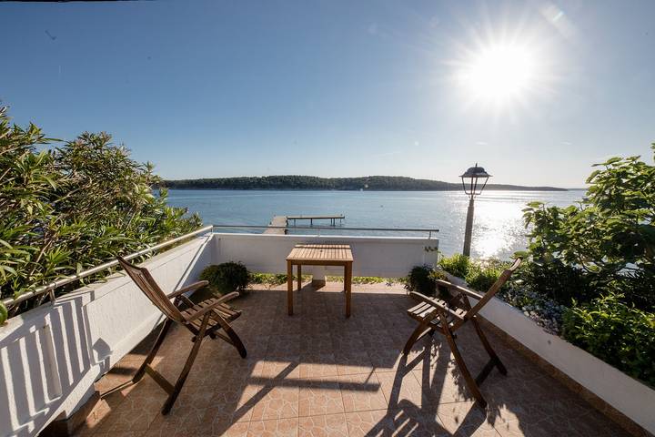 Ferienwohnung für 2 Personen, mit Balkon/Terrasse, mit Haustier in Barbat na Rabu - 4