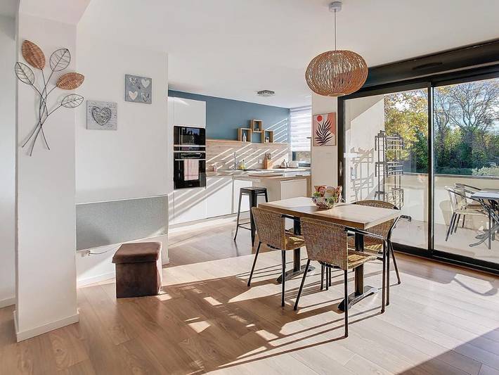 Appartement de vacances pour 4 personnes, avec terrasse et vue, animaux acceptés