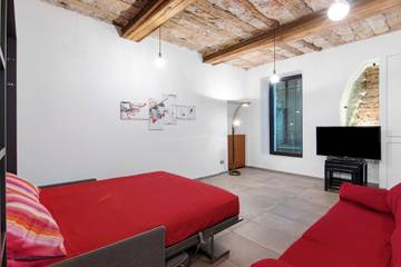 Vacation Rental for 3 Guests in Comune di Porlezza, Lago di Lugano (Italy), Picture 2