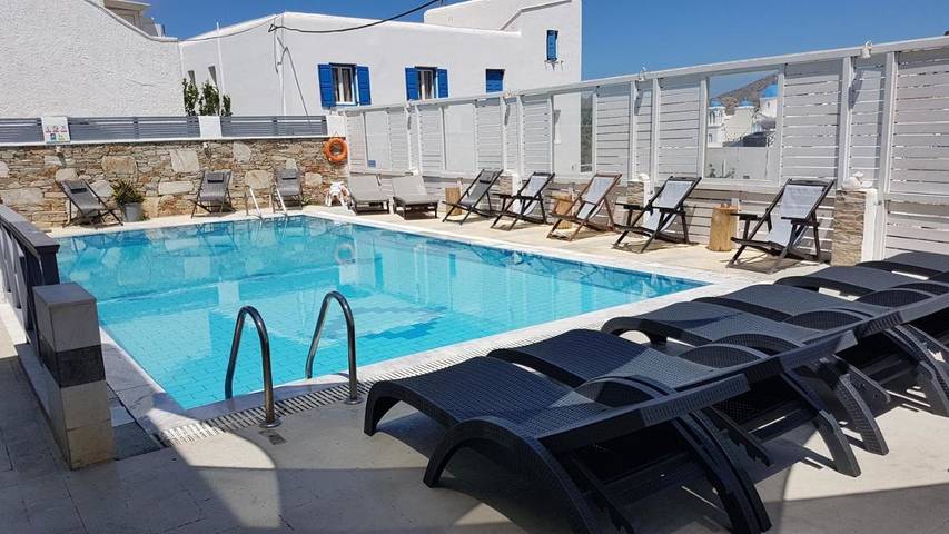 Hôtel pour 2 personnes, avec jardin ainsi que terrasse et piscine dans Chora (Ios) - 3