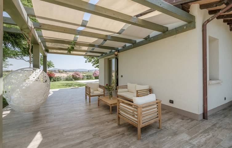 Appartement confortable avec piscine et terrasse, à 1,5 km de Pescia Romana in Montalto di Castro, Province de Viterbo