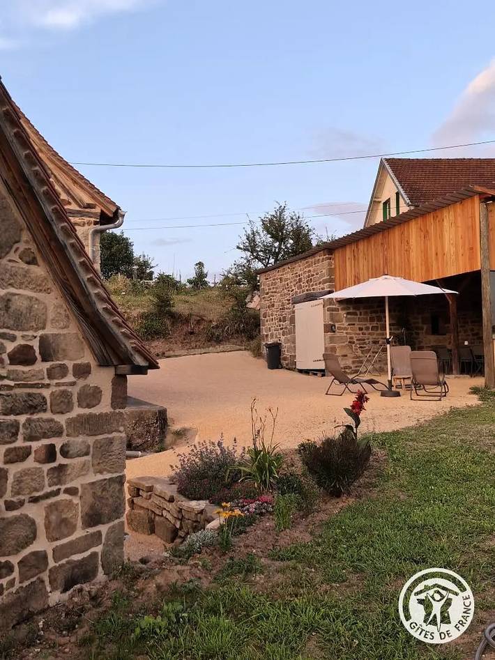 Gîte pour 6 personnes, avec Terrasse à Marcillac-la-Croze