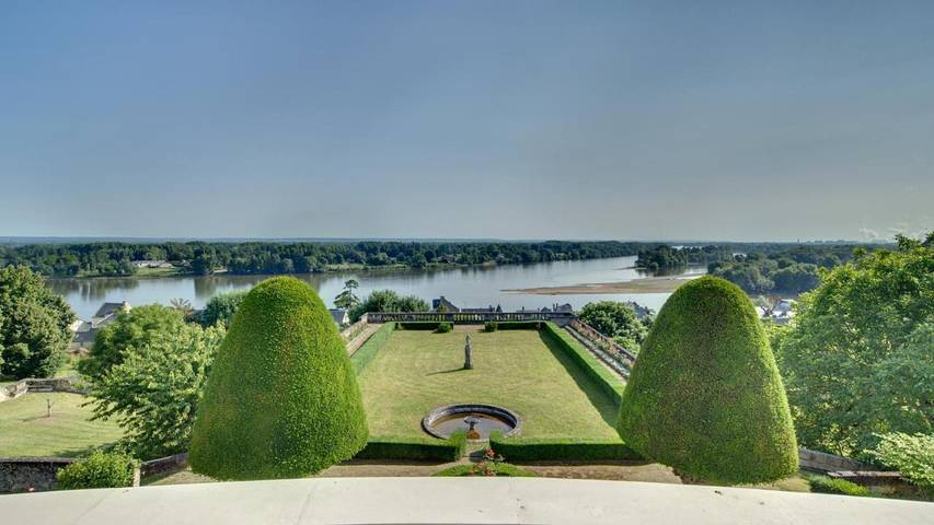 Chambre d’hôte pour 2 personnes, avec jardin et jacuzzi ainsi que sauna et piscine