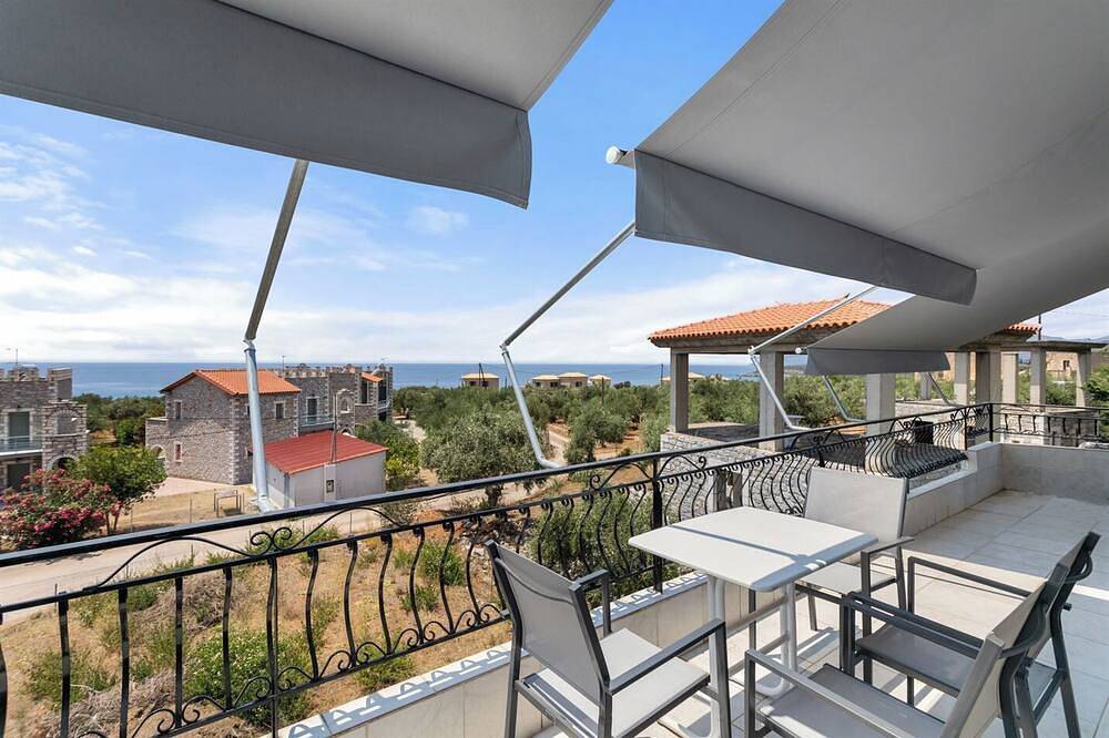 Ganze Wohnung, Two Room Apartment in Stoupa in Stoupa, Messenien